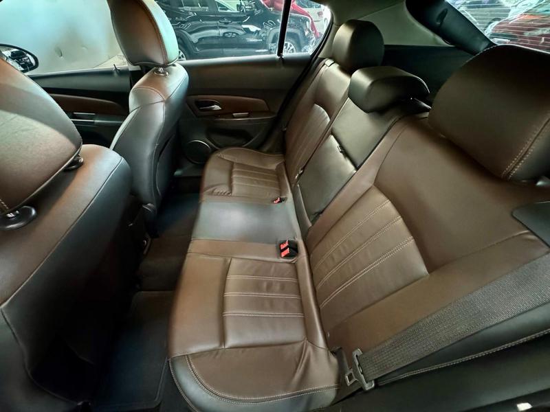 Chevrolet Cruze LTZ Hb - foto 11