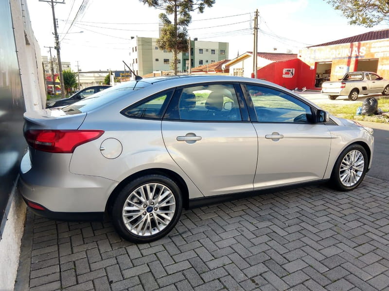 Ford Focus Fastback Se 2.0 Flex Automático - foto 5