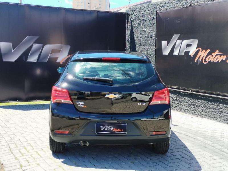 Chevrolet Onix 1.4 Mpfi LT 6V Flex Manual - foto 4