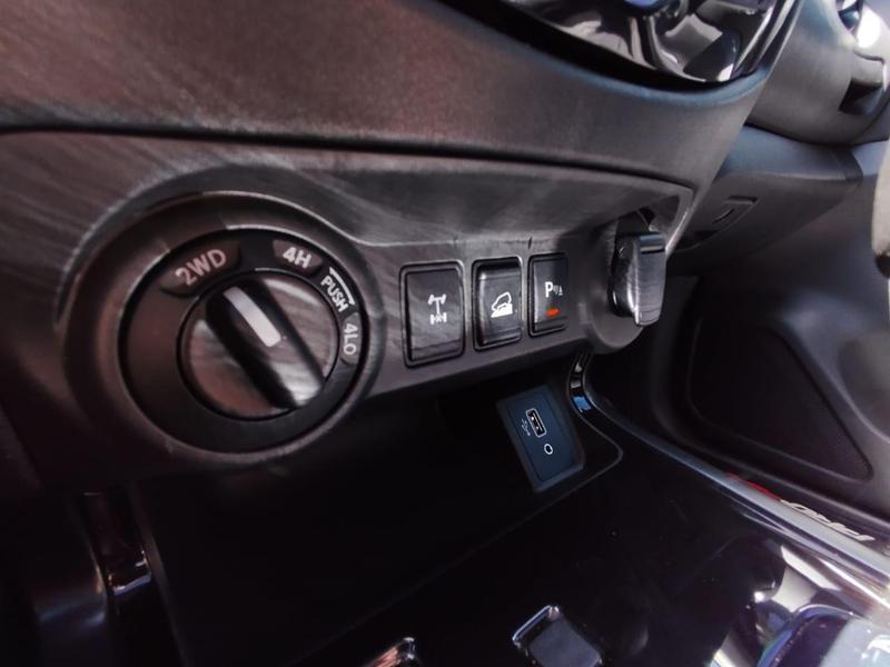 Nissan Frontier 23 16V Turbo Diesel Pro4x Cd 4X4 Automático - foto 15