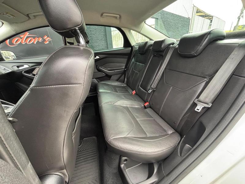 Ford Focus Sedan 2.0 16V 2.0 16V Flex 4P Aut. - foto 14