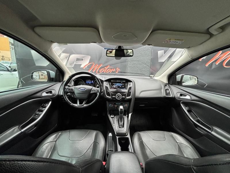 Ford Focus Sedan 2.0 16V 2.0 16V Flex 4P Aut. - foto 16