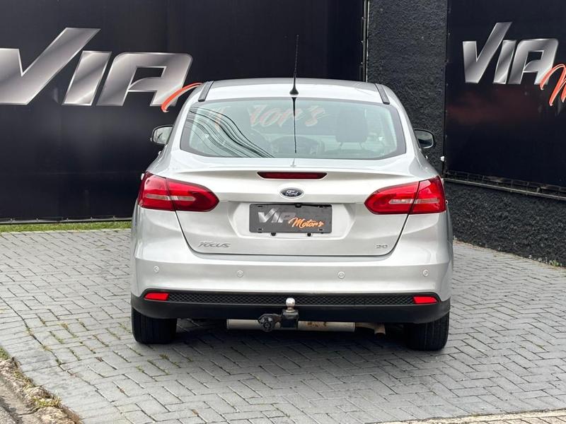 Ford Focus Sedan 2.0 16V 2.0 16V Flex 4P Aut. - foto 4