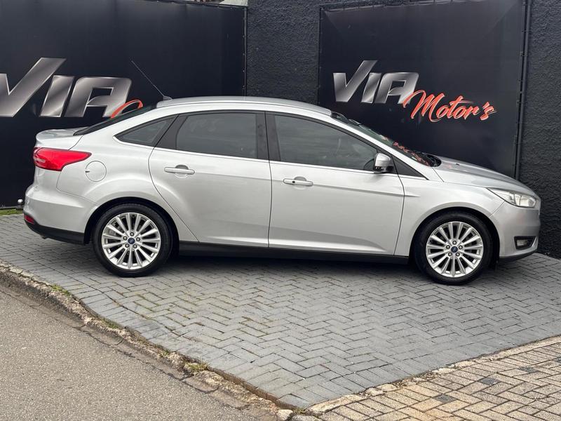 Ford Focus Sedan 2.0 16V 2.0 16V Flex 4P Aut. - foto 5