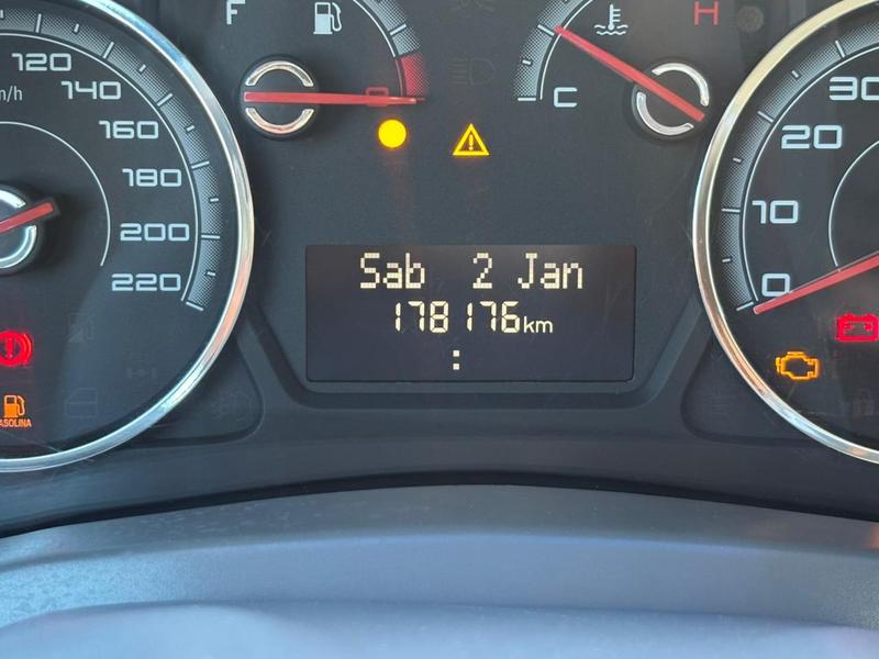 Fiat Palio Attractiv 1.4 - foto 20