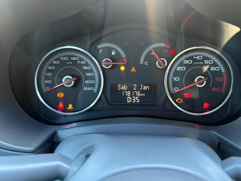 Fiat Palio Attractiv 1.4 - foto 19