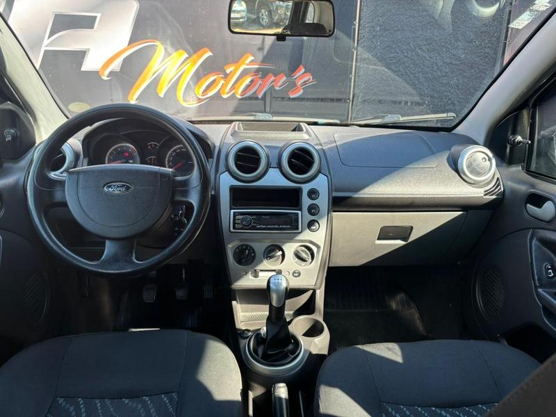 Ford Fiesta 1.6 Flex - foto 10