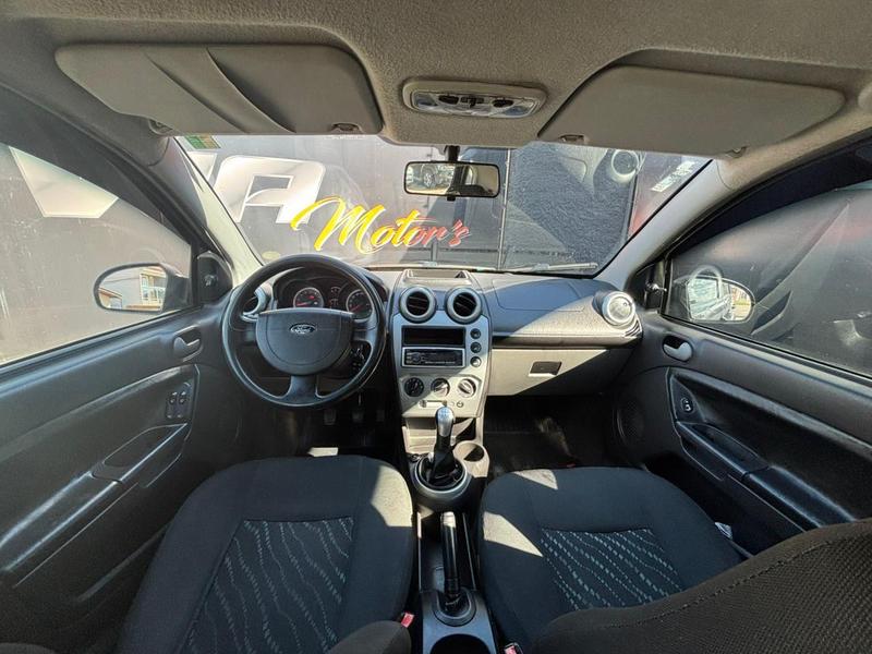 Ford Fiesta 1.6 Flex - foto 9