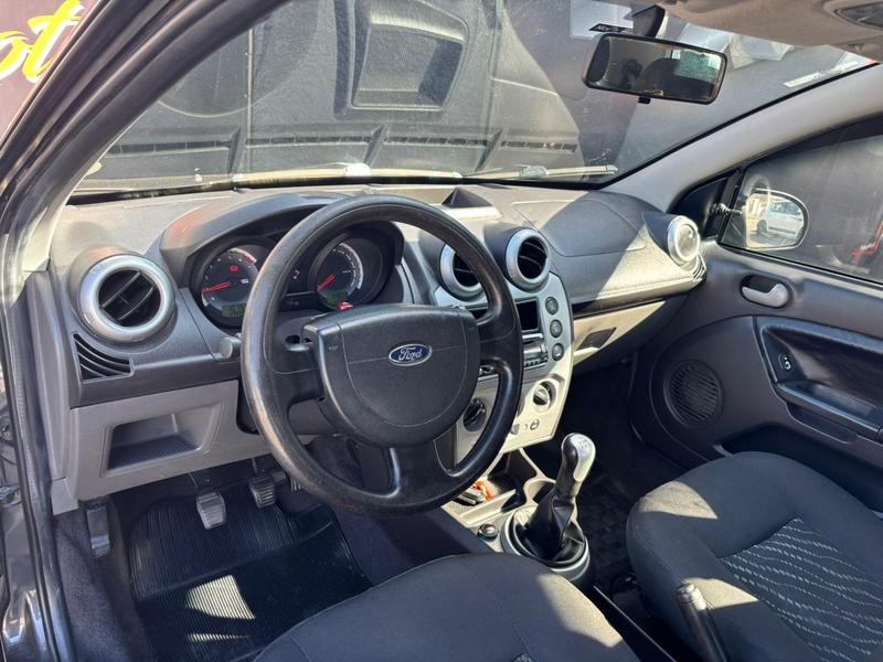 Ford Fiesta 1.6 Flex - foto 11