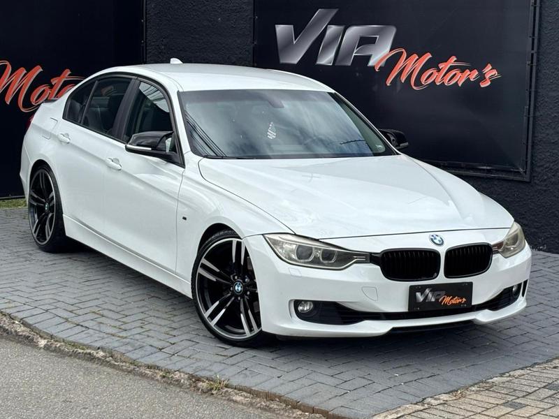 BMW 320i 2013 à venda