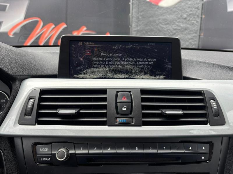 BMW 320i 3b 11 - foto 10
