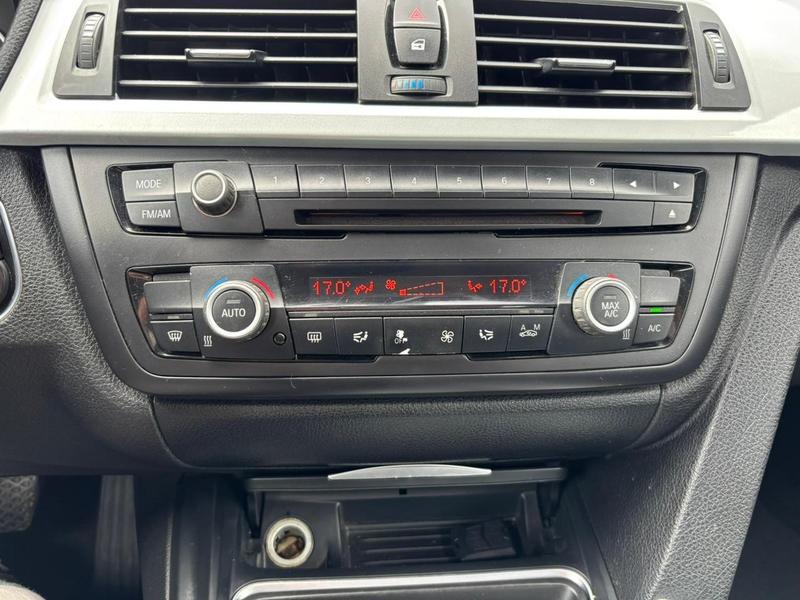 BMW 320i 3b 11 - foto 11