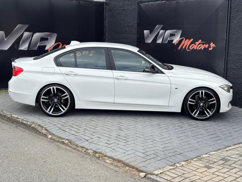 BMW 320i 3b 11 - foto 5