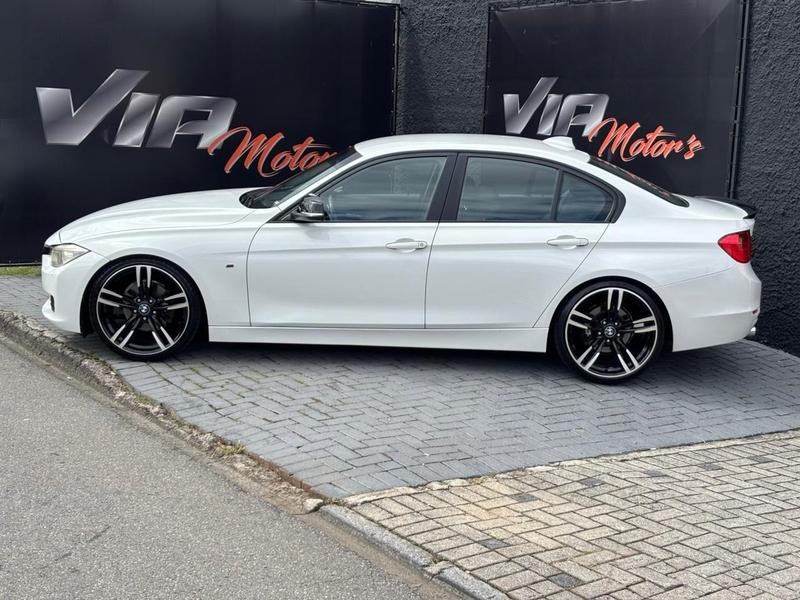 BMW 320i 3b 11 - foto 6
