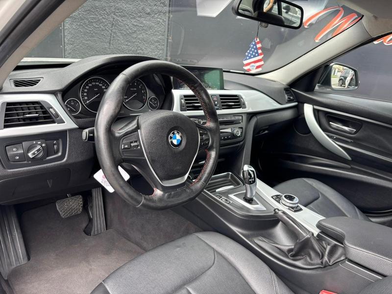BMW 320i 3b 11 - foto 9
