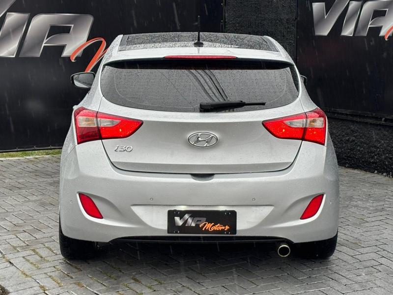 Hyundai i30 1.8 - foto 3