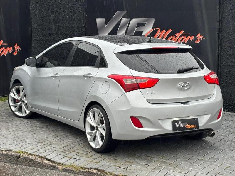 Hyundai i30 1.8 - foto 4