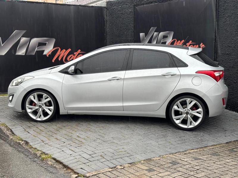 Hyundai i30 1.8 - foto 6