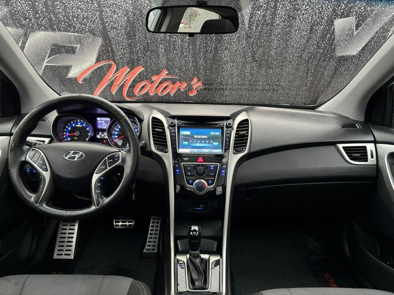 Hyundai i30 1.8 - foto 11