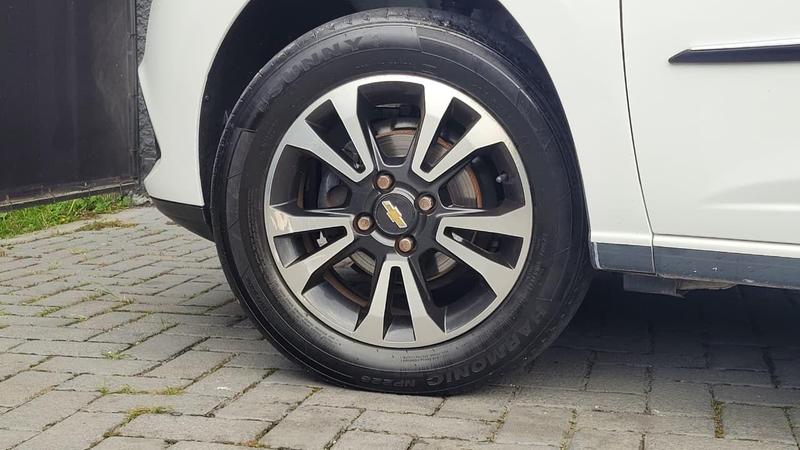 Chevrolet Onix 14mt LTZ - foto 7