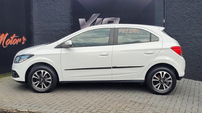 Chevrolet Onix 14mt LTZ - foto 6