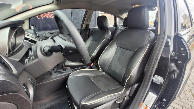 Ford Fiesta Se - foto 13