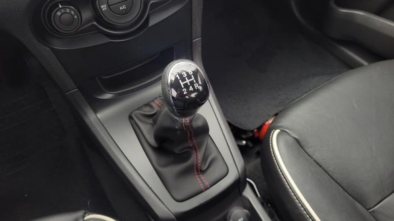 Ford Fiesta Se - foto 18