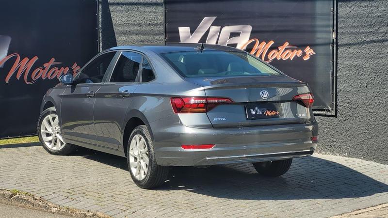 Volkswagen Jetta Comfort 250 TSI 1.4 Flex 16V Automático - foto 3