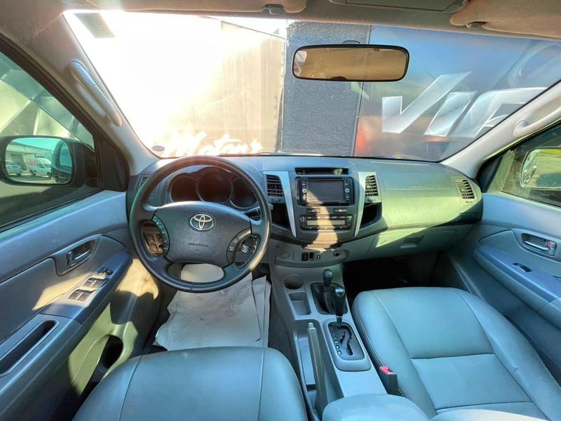 Toyota Hilux Cd 4X4 Srv - foto 9