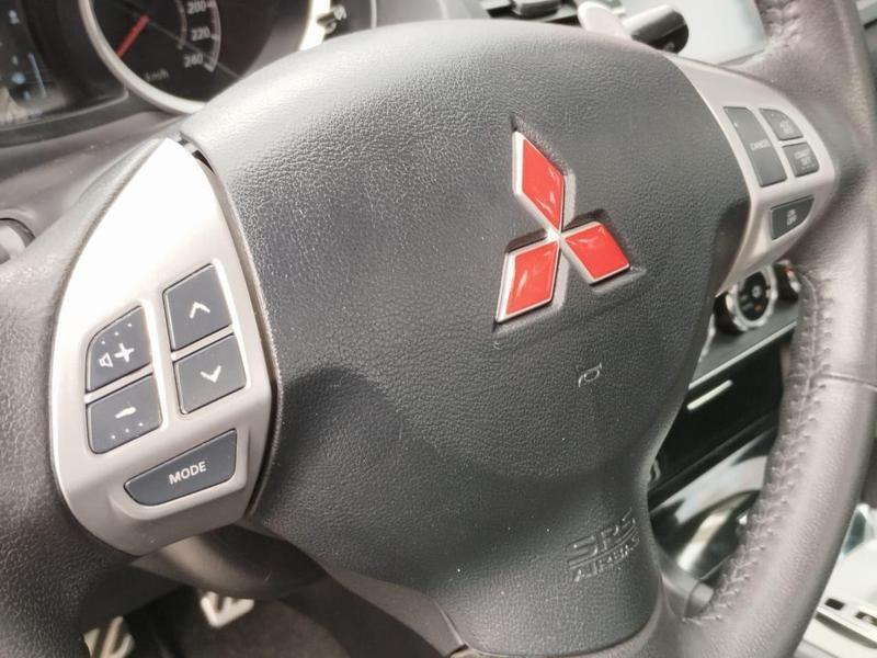 Mitsubishi Lancer 2.0 GT - foto 11