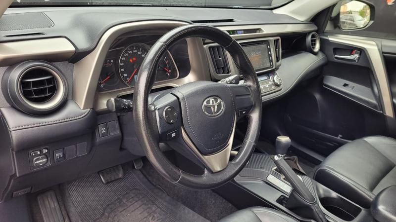 Toyota RAV4 - foto 9
