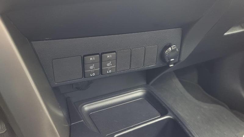 Toyota RAV4 - foto 13