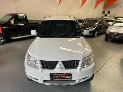 MITSUBISHI PAJERO TR4 2.0 4X2 16V 140CV FLEX 4P MANUAL