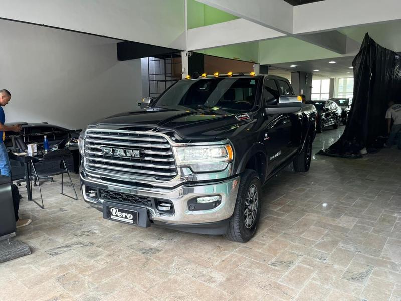 RAM 3500 LONGHORN 6.7D