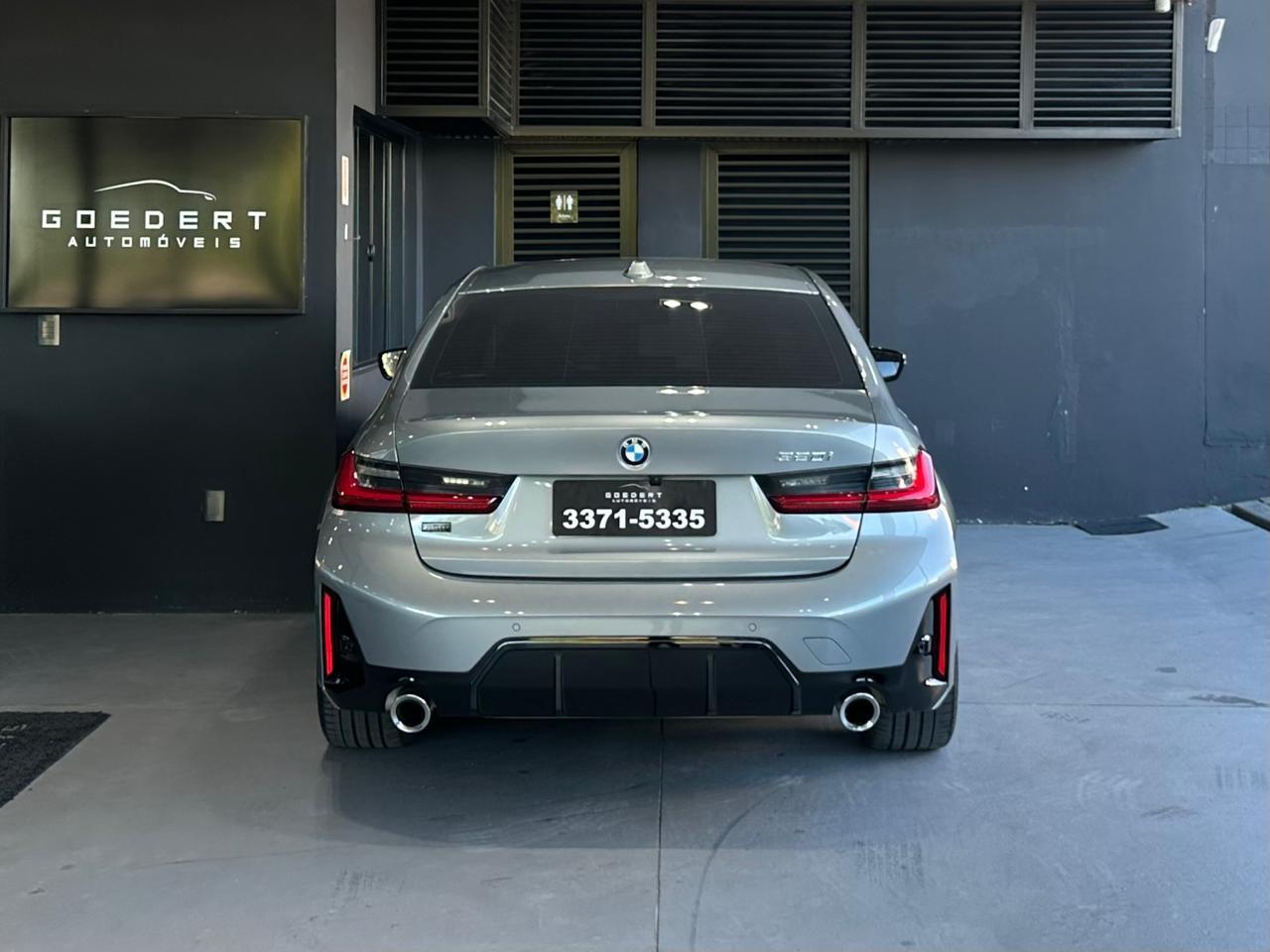 BMW 320i M Sport 2.0T 2024, foto 11 de 12