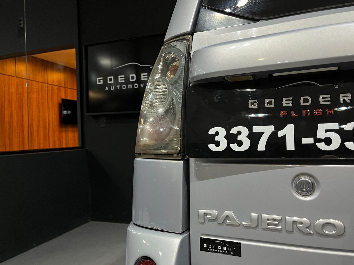 Mitsubishi Pajero TR4 4x4 2.0 2011, foto 12 de 12
