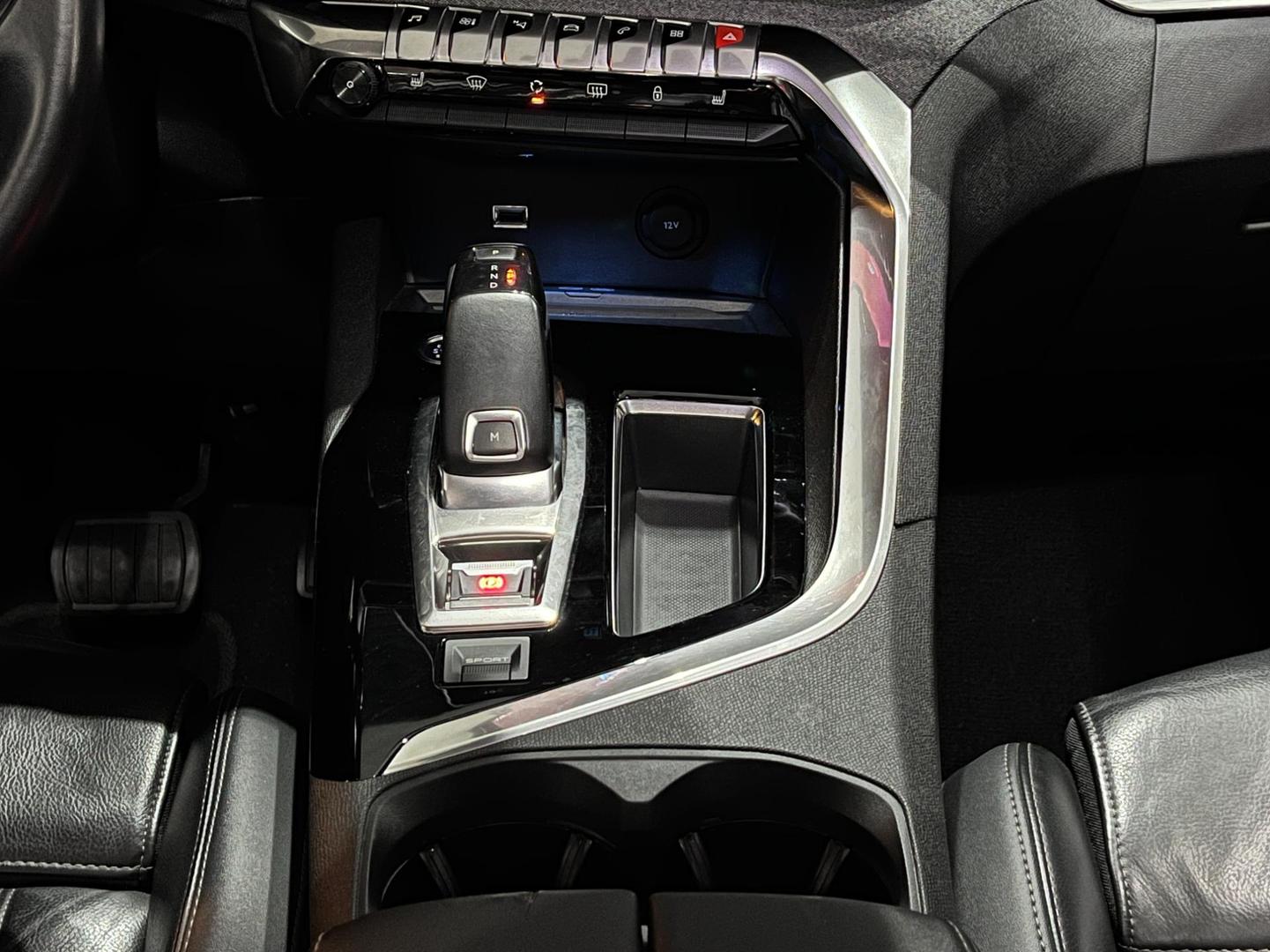 Peugeot 3008 Griffe Pack AT 1.6T 2020, foto 6 de 12