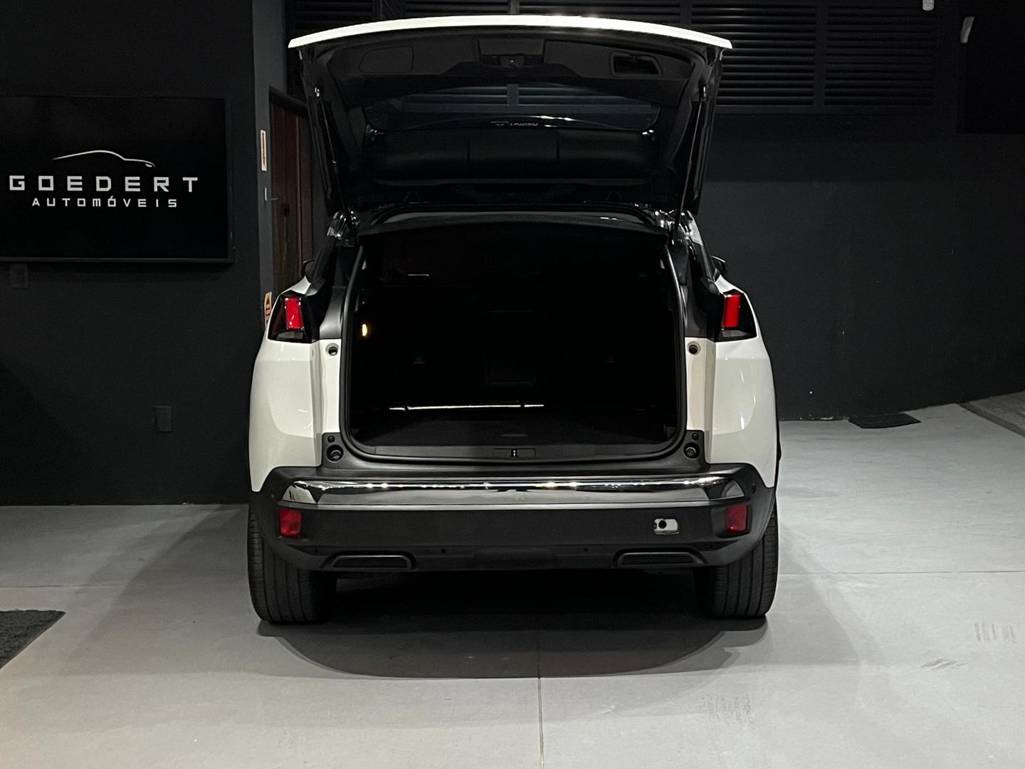 Peugeot 3008 Griffe Pack AT 1.6T 2020, foto 10 de 12