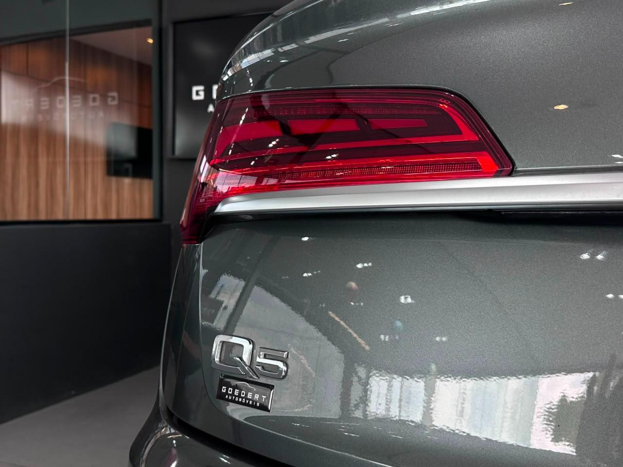 Audi Q5 SB P-Híbrido 2.0 TFSIE 2023, foto 12 de 12
