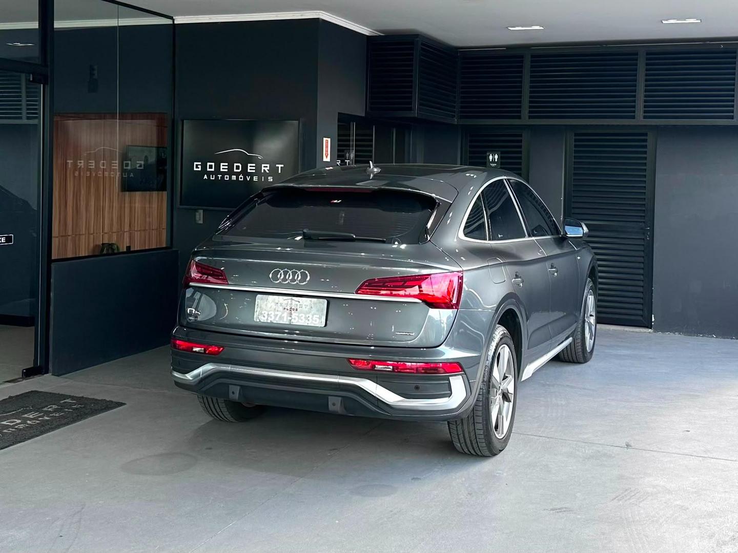 Audi Q5 SB P-Híbrido 2.0 TFSIE 2023, foto 9 de 12