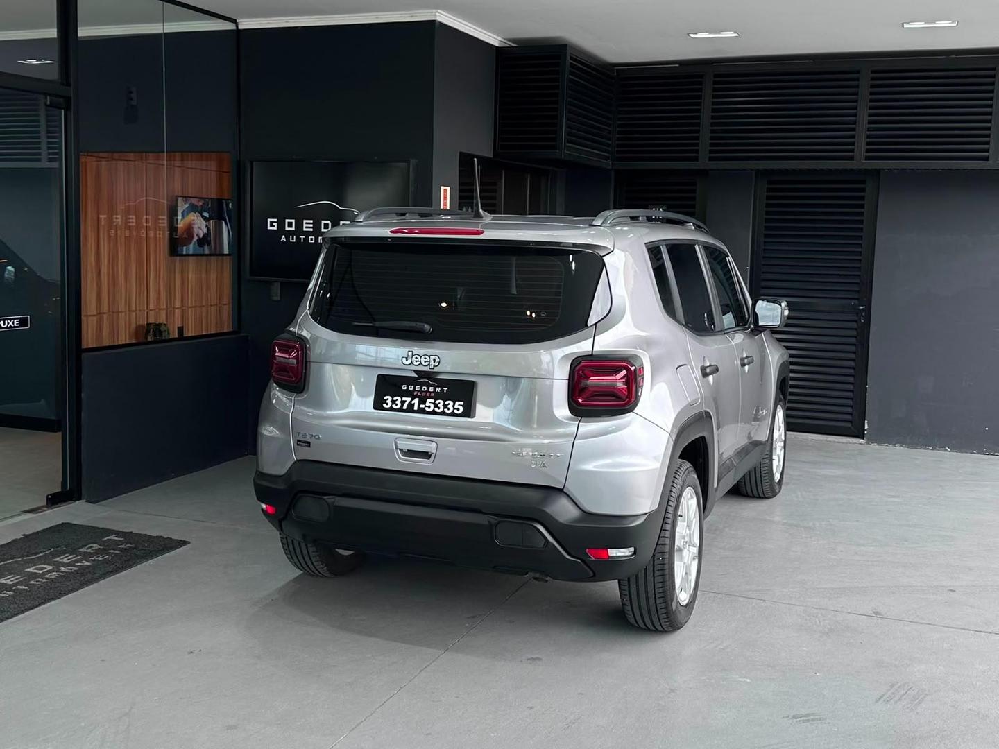 Jeep Renegade Sport 1.3T 2023, foto 9 de 12