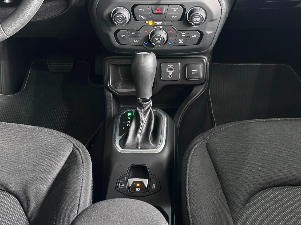 Jeep Renegade Sport 1.8 2021, foto 6 de 12