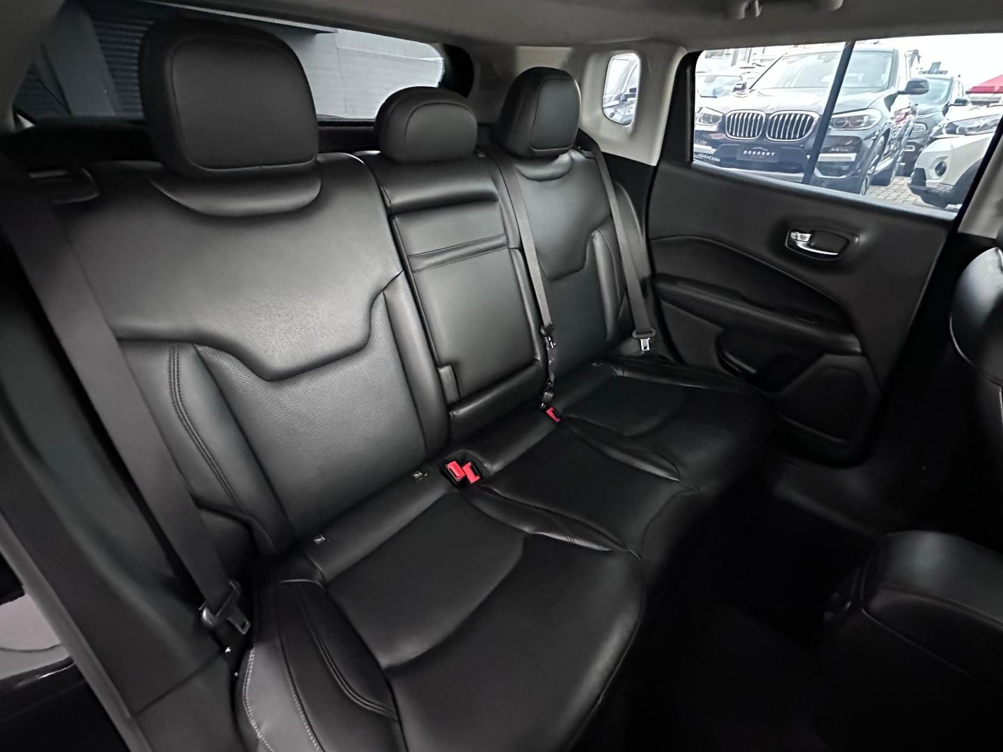 Jeep Compass Limited 4x4 2.0T 2021, foto 8 de 12
