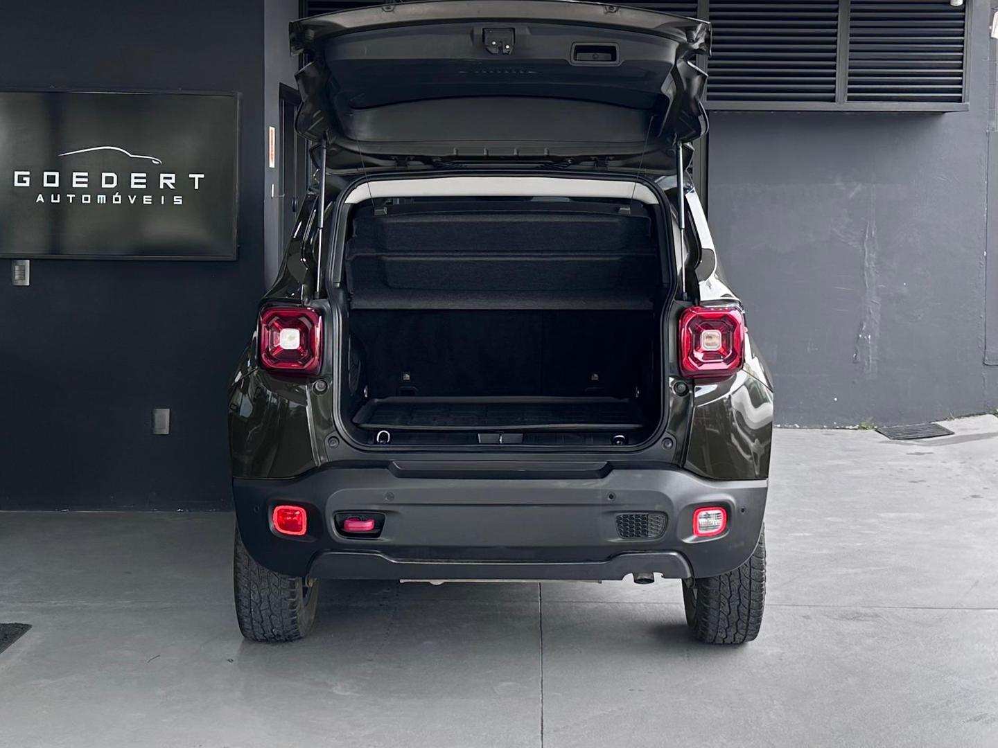 Jeep Renegade Trailhawk 4x4 2.0T 2021, foto 10 de 12