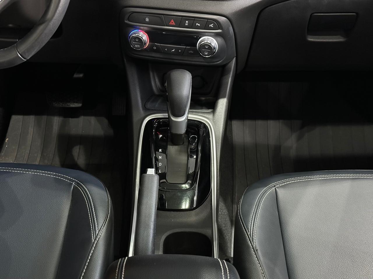 Chevrolet Tracker 1.2T A Premier 2022, foto 6 de 12