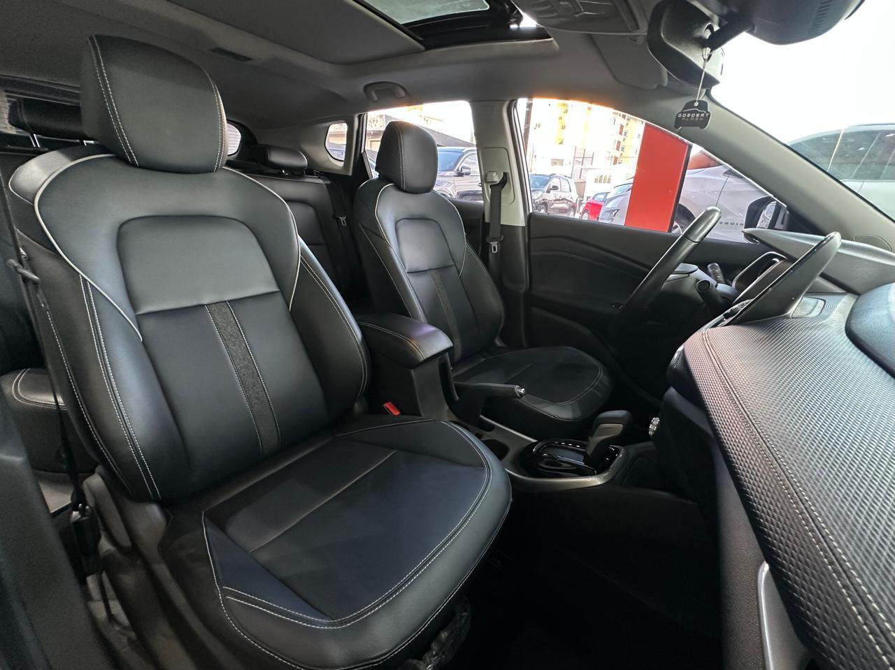 Chevrolet Tracker 1.2T A Premier 2022, foto 7 de 12