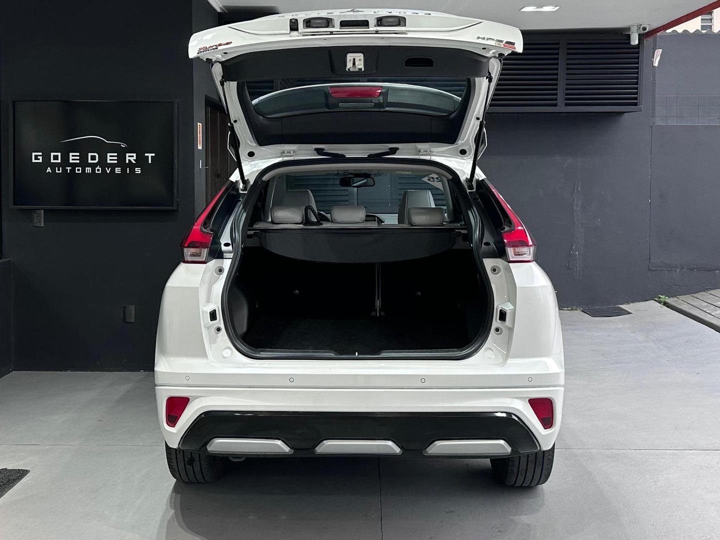 Mitsubishi Eclipse Cross Hpe-s 1.5 Awd 2025, foto 10 de 12