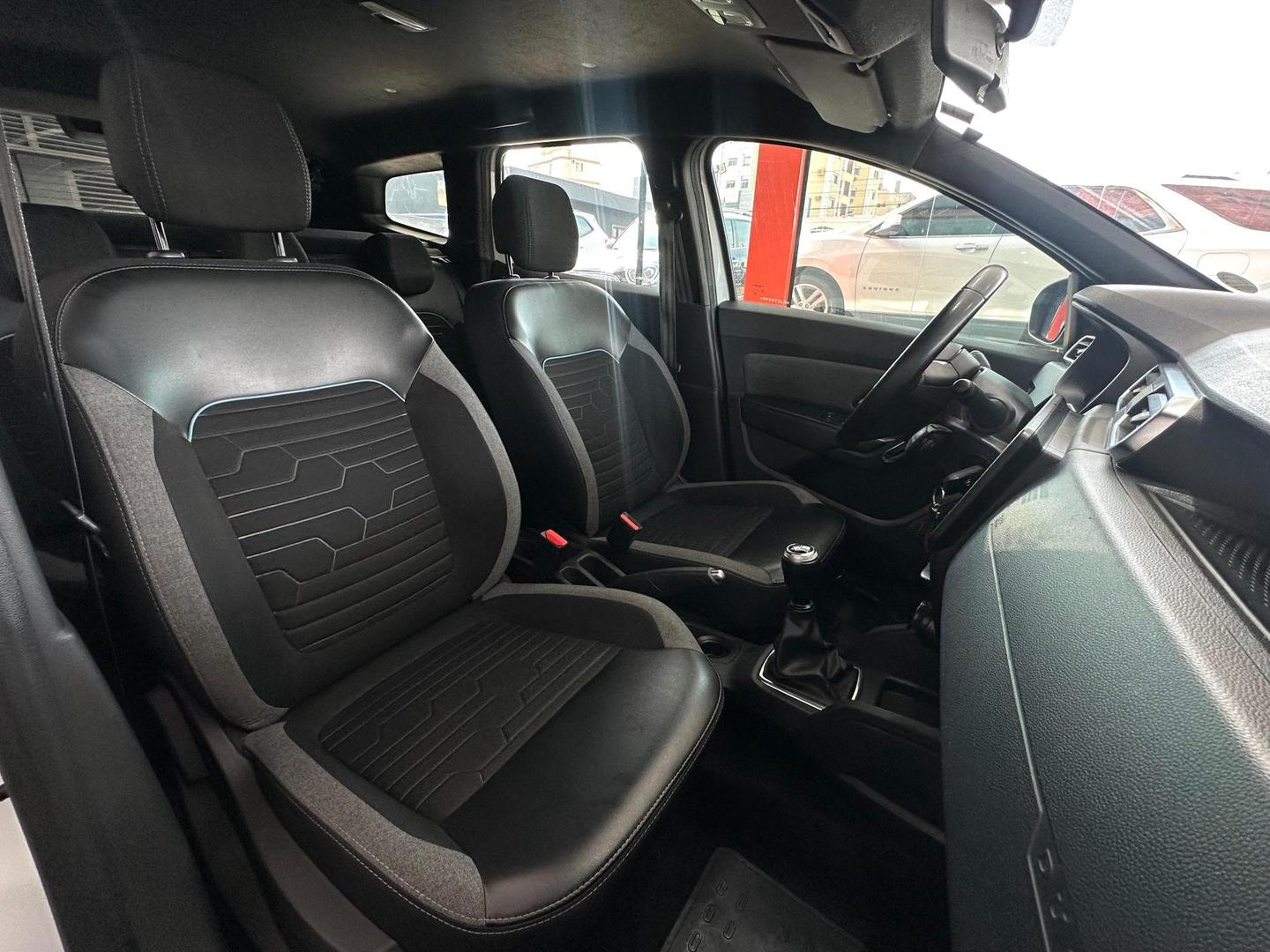 Renault Duster Intense 1.6 2023, foto 7 de 12
