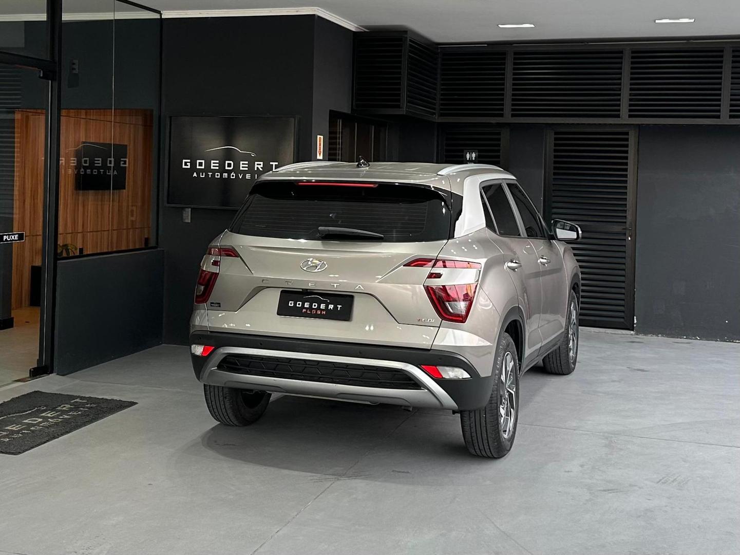 Hyundai Creta Limited 1.0T 2022, foto 9 de 12