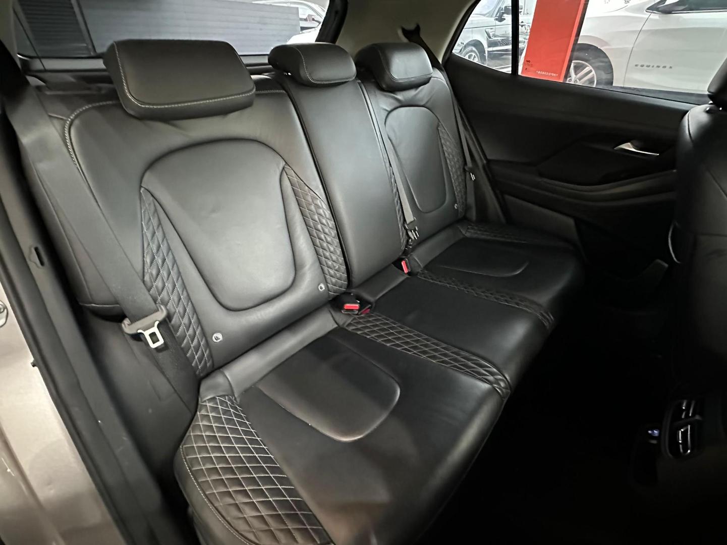 Hyundai Creta Limited 1.0T 2022, foto 8 de 12